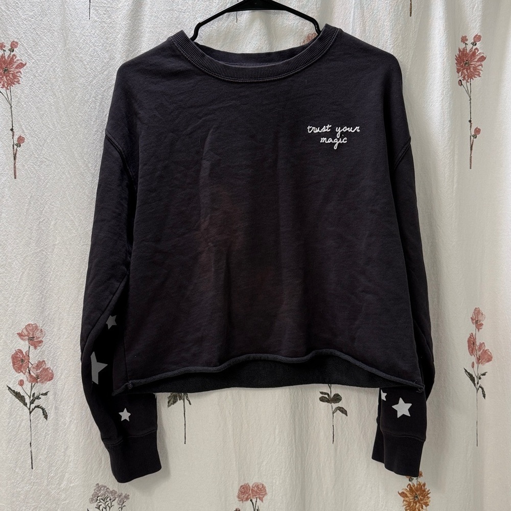 Spiritual Gangster Gray cropped Knit Top sz m